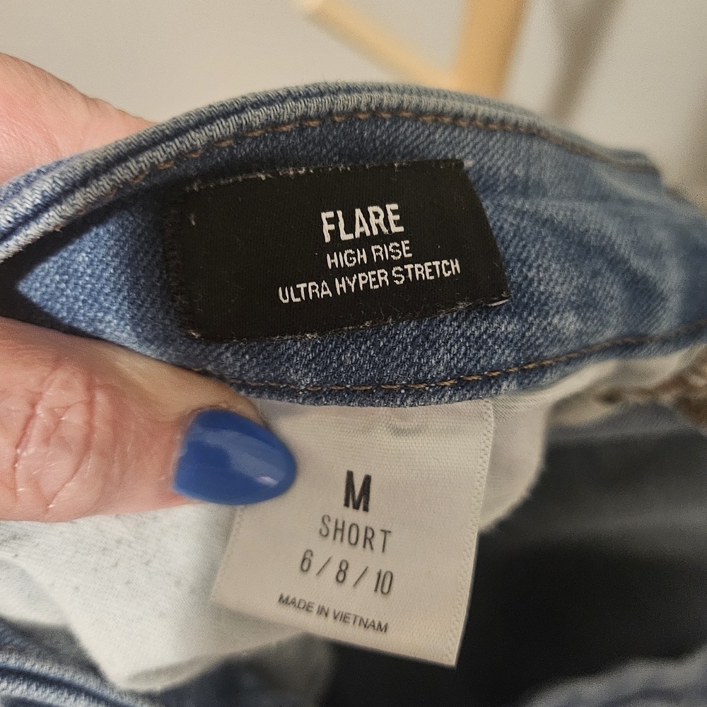 Express Flare High Rise Ultra Hyper Stretch, Fits Sizes 6/8/10 - Picture 3 of 4